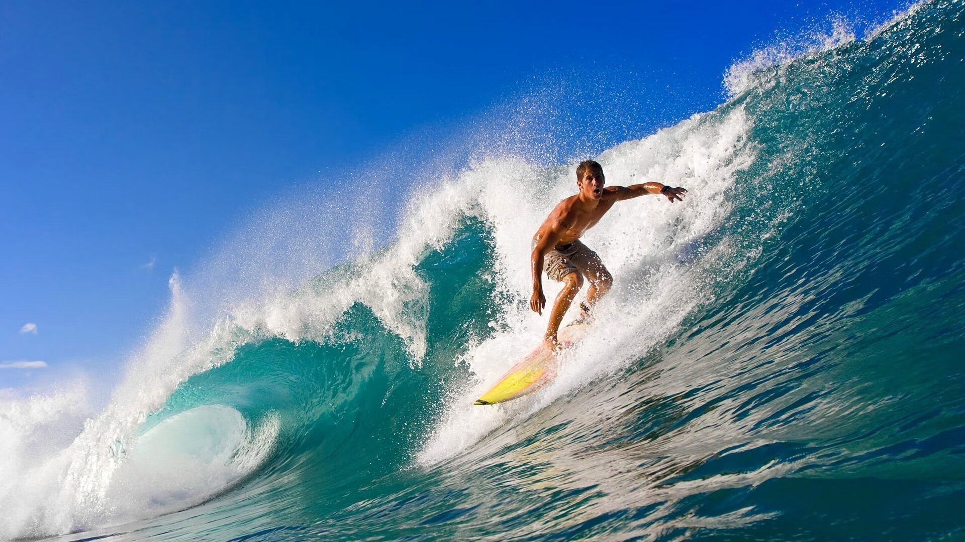 爱游戏体育平台-自由泳摩纳哥选手挑战极限，摩纳哥游泳池